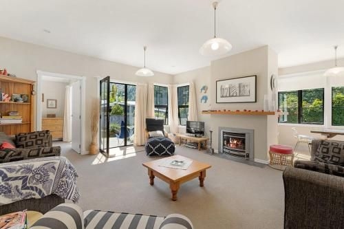 Lavender Country Cottage - Arrowtown Holiday Home3