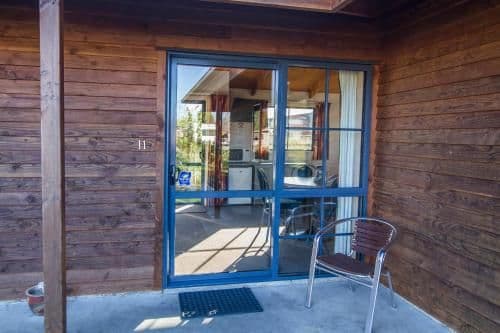 Family Cabin (Sleeps 6)