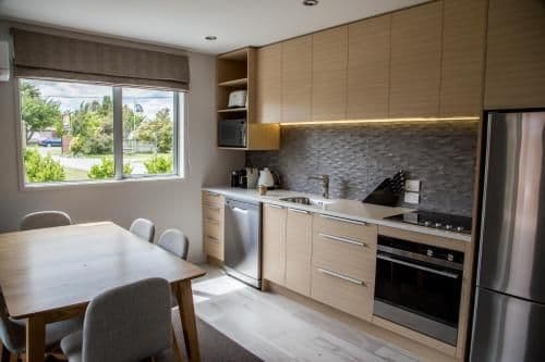 Deluxe Three-Bedroom Apartment