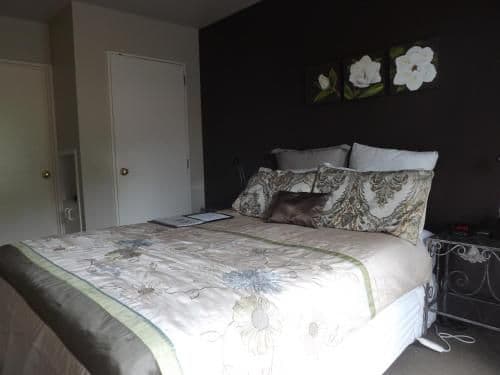 Queen Room with Garden View