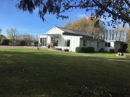 Spires Barn Lodge0