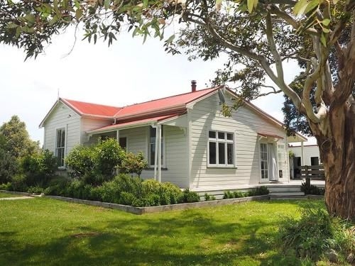Monty's Cottage - Greytown Cottage0