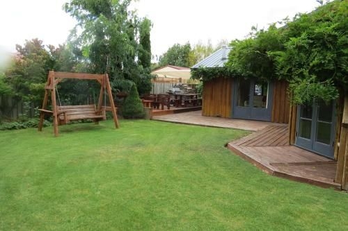 Wisteria Lodge – Close to Lake and Cromwell Old Town1