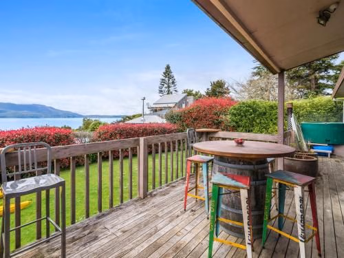 Lakeside Escape - Lake Tarawera Holiday Home3