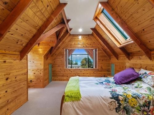 The Lakeview Chalet - Lake Tarawera Holiday Home1