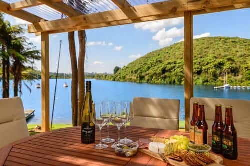 Freshwater Boat House - Lake Rotoiti Holiday Home Freshwater Boat House - Lake Rotoiti Holiday Home