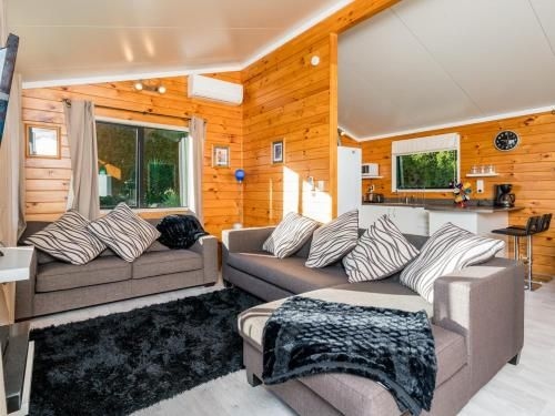 Mangawhai Views - Mangawhai Holiday Home4
