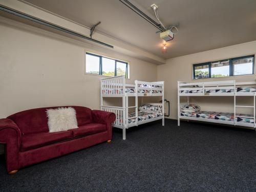 Oceans 8 - Mangawhai Heads Holiday Home3