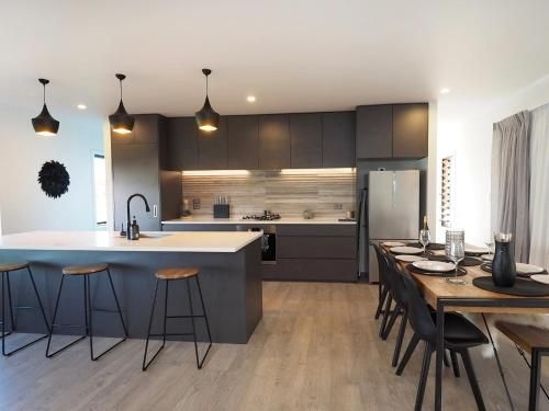 Pinot Longbox - Martinborough Holiday Home1