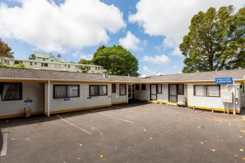 YHA Sunflower Lodge New Plymouth0
