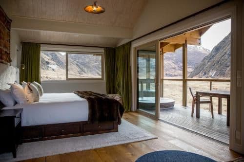 Deluxe Double or Twin Room with Mountain View