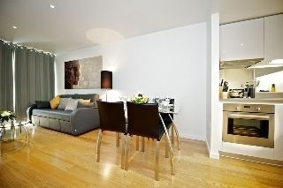 Staycity Serviced Apartments London Heathrow4