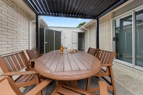 Casa Nostra - Mt Maunganui Bach2