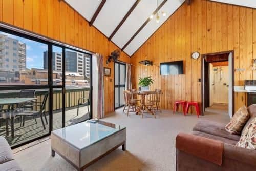 Downtown Mountview - Mt Maunganui Holiday Home Downtown Mountview - Mt Maunganui Holiday Home