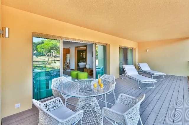 SUITE POOL VIEW