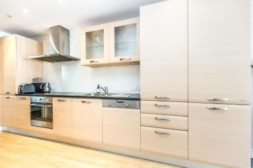 2.5 Bedroom Deluxe Apartment - Split Level