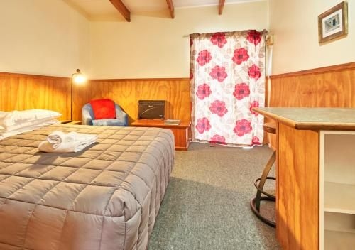 New Central Hotel and Motor Inn4