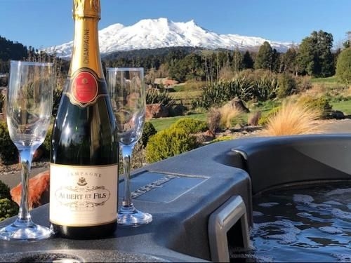 Heavenly Spa Views - Ohakune Holiday Home0