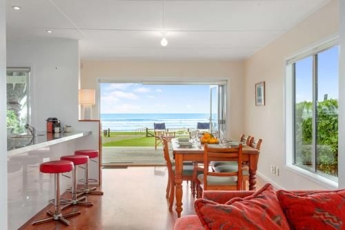 Kohi Point - Ohope Beachfront Holiday Home2