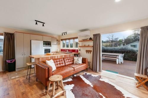 The Purple House - Ohakune Holiday Home with Spa Pool3