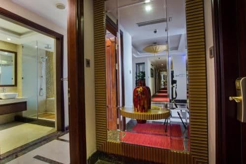 Luxury Suite with Balcony