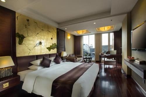 Luxury Suite with Balcony