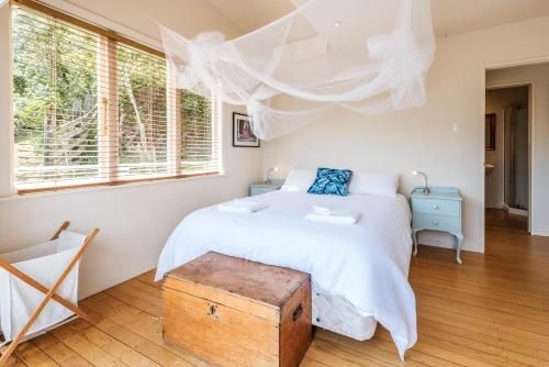 Alison's Place - Onetangi Holiday Home2