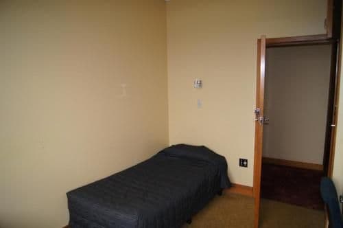Standard Twin Room with Shared Bathroom