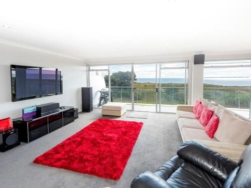 Ocean Views and BBQs - Papamoa Holiday Apartment4