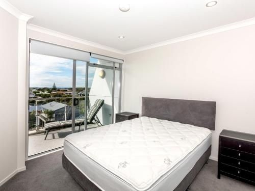 Ocean Views and BBQs - Papamoa Holiday Apartment1