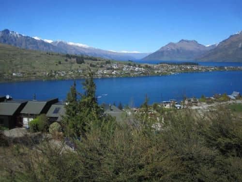 Fantail on Goldleaf - Queenstown Holiday Home Fantail on Goldleaf - Queenstown Holiday Home