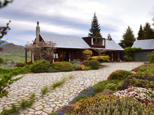 Nerenok - Dalefield Rural Holiday Home Only 10 Minutes From Queenstown!0