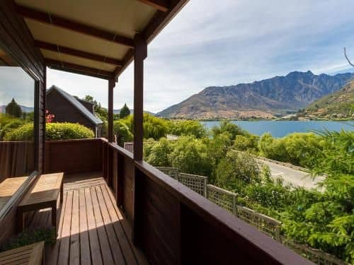 Frankton Views - Queenstown Holiday Home Frankton Views - Queenstown Holiday Home
