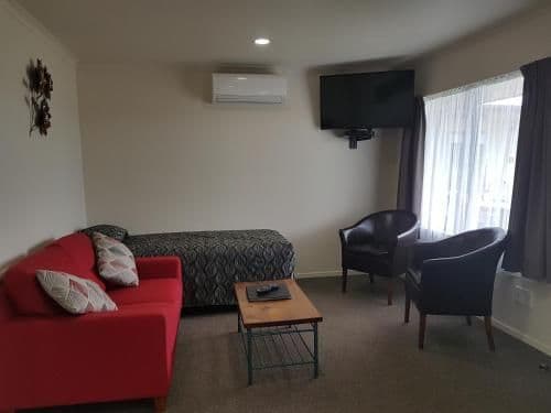 One Bedroom Unit with Spa Bath