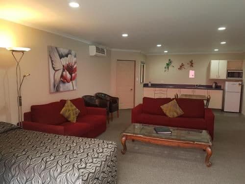 Two Bedroom Family Spa Bath Unit