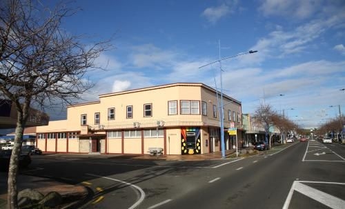 โรงแรม มาโซนิค ไวทารา (Masonic Hotel Waitara)0