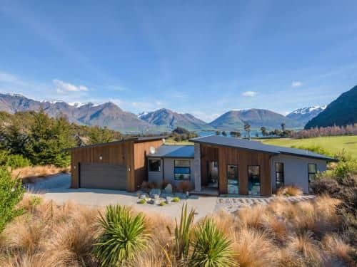 Lookout Retreat - Queenstown Holiday House Lookout Retreat - Queenstown Holiday House