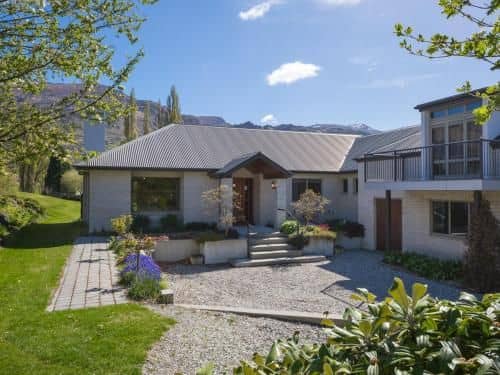 Lakes Retreat - Queenstown Holiday Home Lakes Retreat - Queenstown Holiday Home