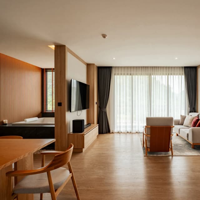 Signature Two Bedroom Jacuzzi Suite