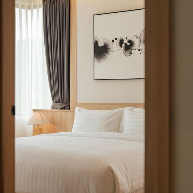 Signature Two Bedroom Jacuzzi Suite