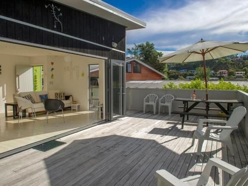 The Happy Tui - Tairua Holiday Home3