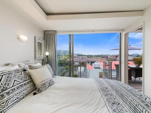 Relax on Roberts - Taupo Holiday Home1