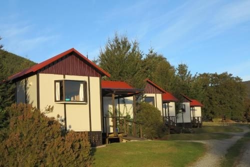Tophouse Mountainview Cottages0