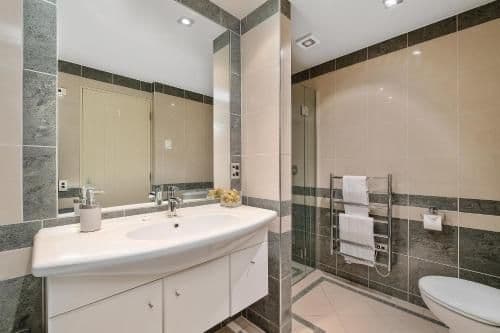 Three-Bedroom Townhouse