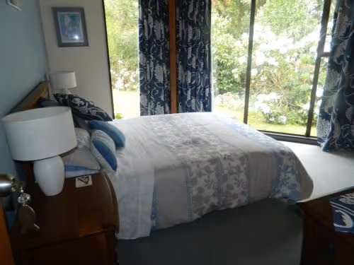 Queen Room with Garden View