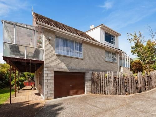 Hawai Hideaway - Two Mile Bay Holiday Home3