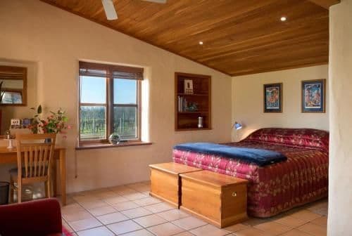 Deluxe King Suite 2