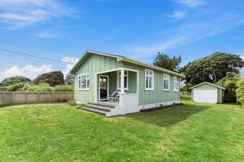 The Beach House - Kapiti Coast Holiday Home The Beach House - Kapiti Coast Holiday Home