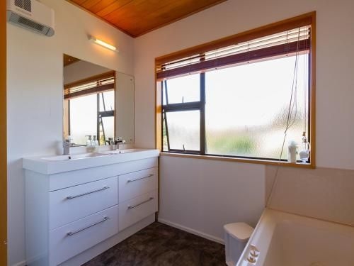 Relax at Wanaka - Wanaka Holiday Home With Wifi4