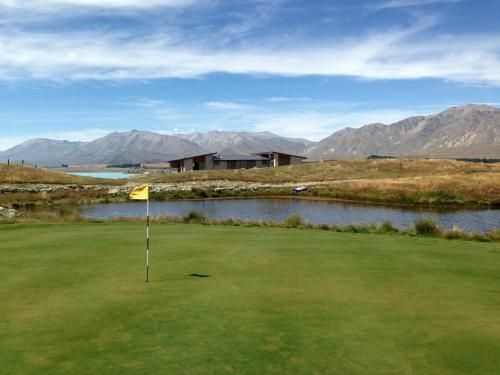 Hillcrest Lodge B2